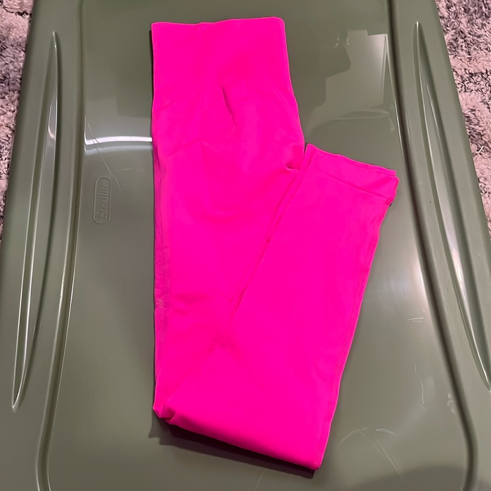 Pink gym leggings